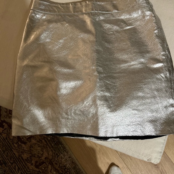 Zara faux leather skirt - size small - Picture 2 of 2